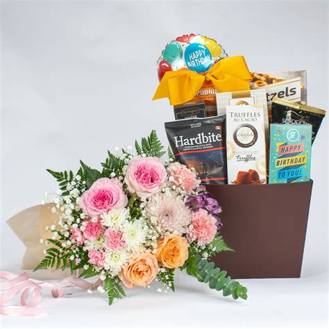 Flowers and gifts delivery to Toronto, CANADA .